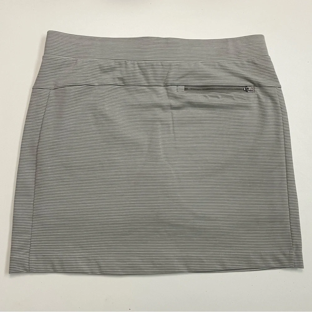 Athleta Skort Shorts Midtown Athletic Exercise Golf Striped Pockets Grey White